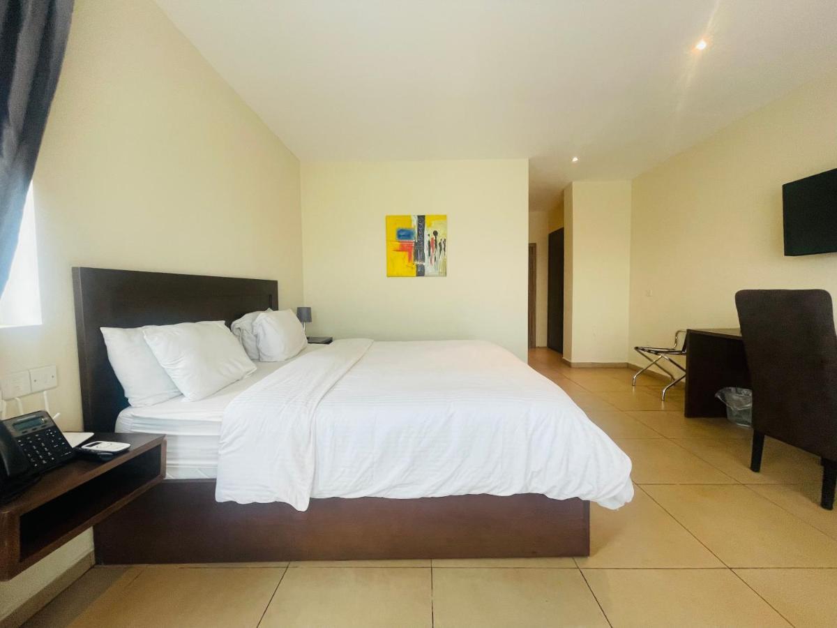 New Brookfields Hotel Freetown Exterior photo