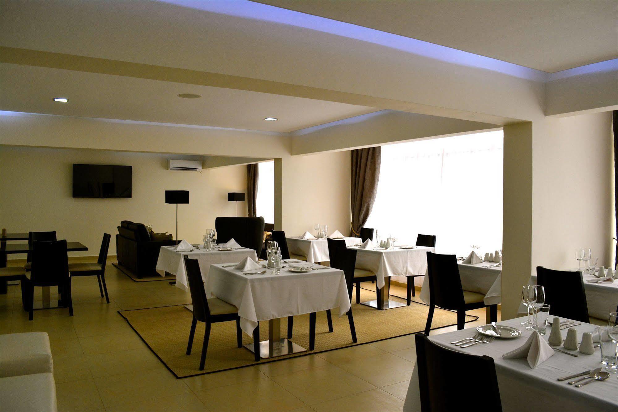 New Brookfields Hotel Freetown Exterior photo